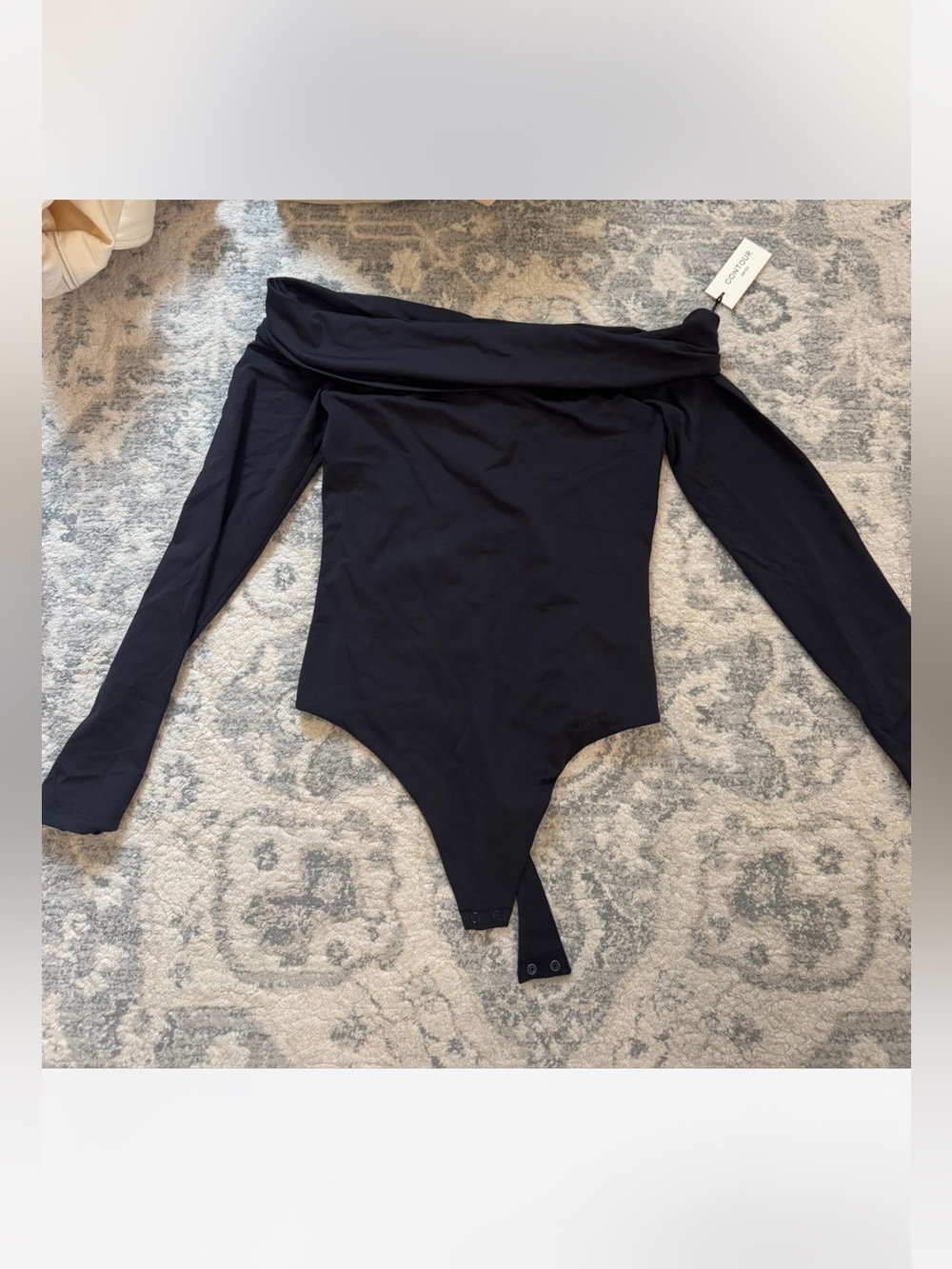 Aritzia Contour Off-Shoulder Bodysuit - Picture 11 of 13